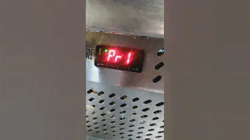 В холодильнике столе Hicold горит ошибка Pr1. Что это означает и как починить?