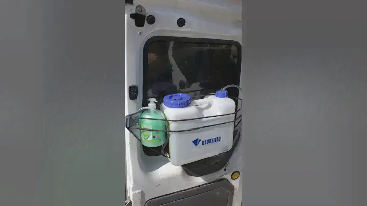 электро умывальник в машину  . помыть руки в авто